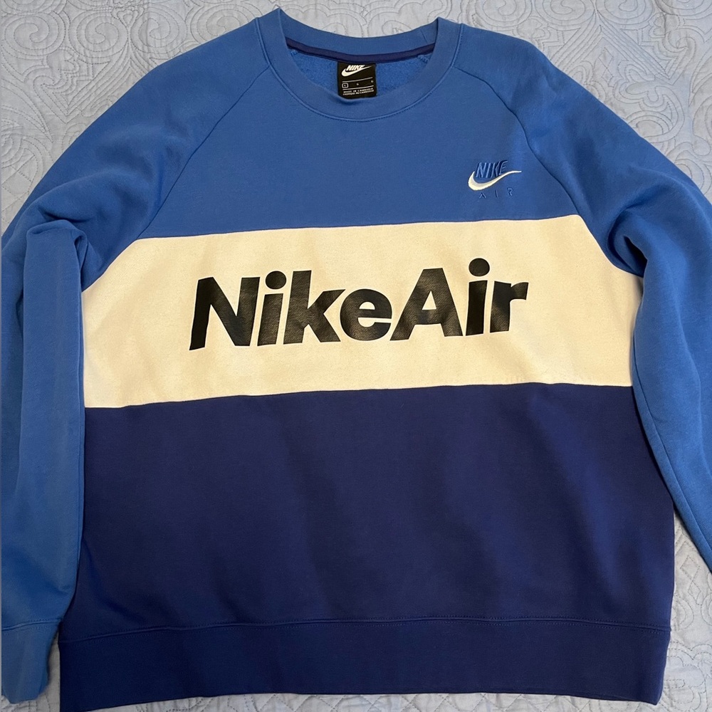 Nike Men's Two Toned Blue and Cream Crewneck Sweater